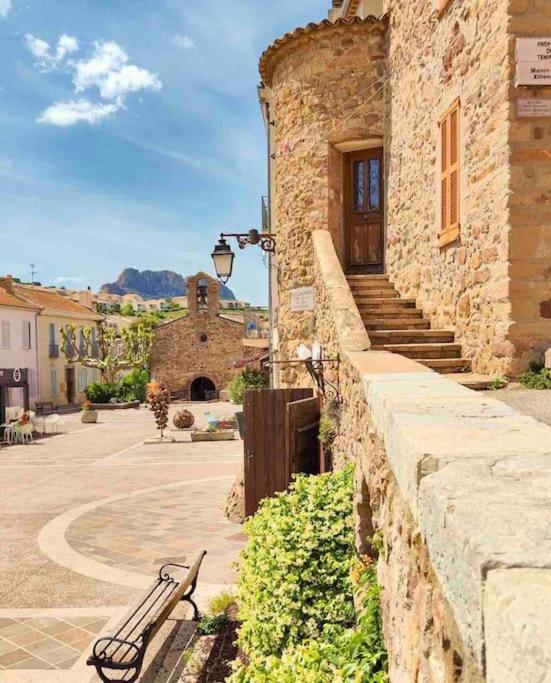 Villa Alisa Avec Piscine Privee Roquebrune-sur-Argens Eksteriør billede